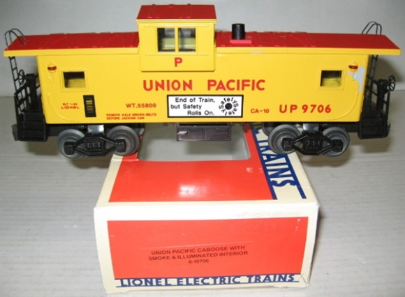 Picture of Union Pacific Ext. Vision Smoking Caboose