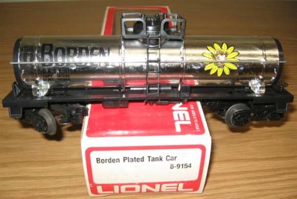 Picture of Bordon Chrome Single Dome Tank Car