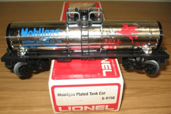 Picture of Mobilgas (chrome) Tank Car