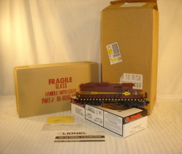 Picture of D.M.&I.R. SD-18 Diesel w/display case