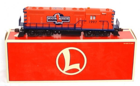 Picture of Centennial GP-9 w/29220 Hi-Cube Boxcar 4-pk.