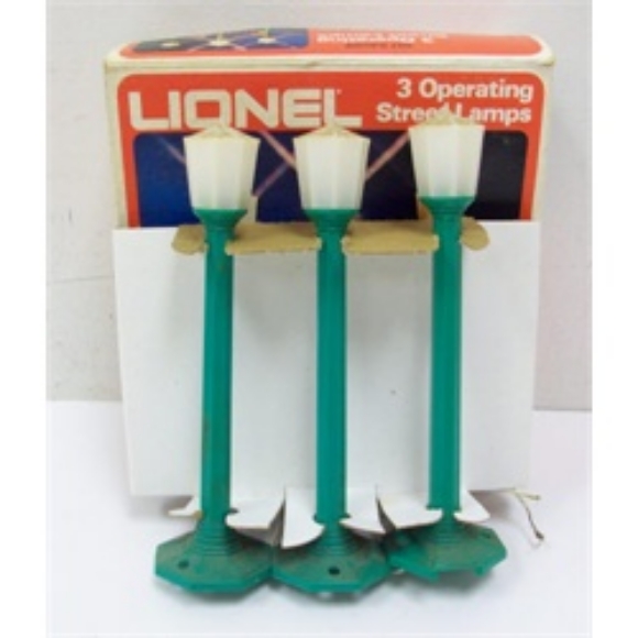 Picture of Street Lamps Green (box of 3)