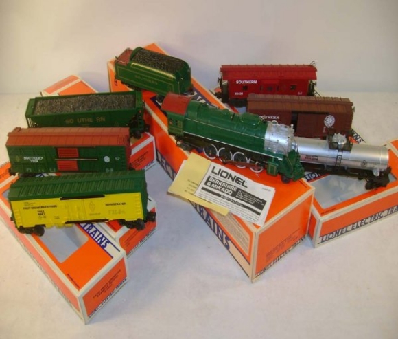 Picture of Southern Mikado w/6 freight Cars