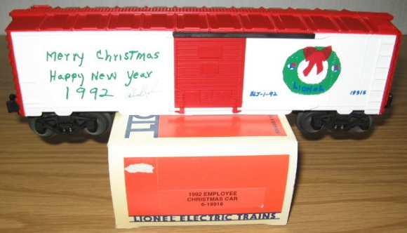 Picture of 19916 - Lionel Employee 1992 Xmas Boxcar