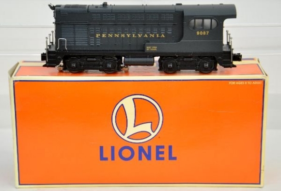 Picture of Pennsylvania H-12-44 Die-Cast Trainmaster (LN)