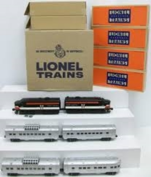 Picture of LCCA #1608w New Haven Alco Passenger Set