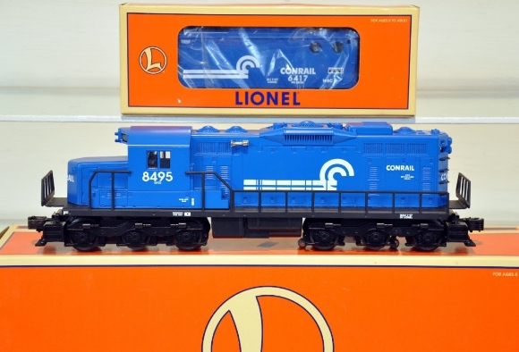 Picture of 18566 Conrail SD-20 w/19738 Caboose