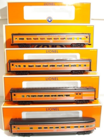 Picture of Southern Pacific Daylight  18" Passenger 4-Car Set