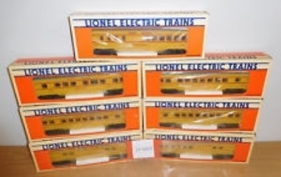Picture of to 16074 Union Pacific 11" (7) Passenger Cars