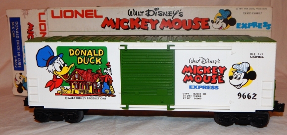 Picture of Donald Duck Hi-cube Boxcar