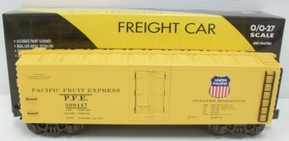 Picture of Pacific Fruit Express Wood-side Reefer