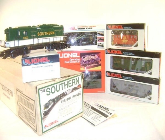 Picture of Southern GP-9 Diesel 5-Car Freight Set