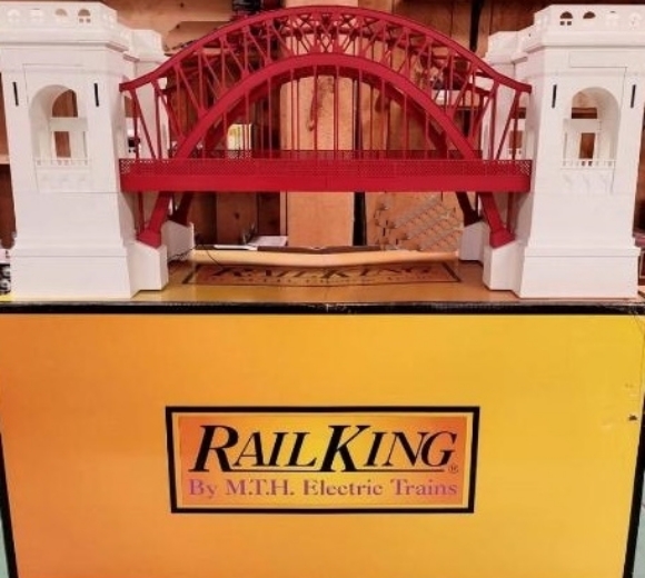 Picture of Railking Hellgate Bridge Red/Gray (used)