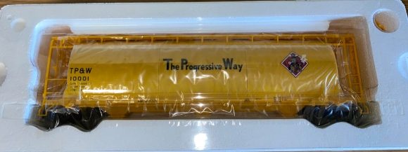 Picture of TP&W ACF 3-Bay Cylindrical Hopper #10001