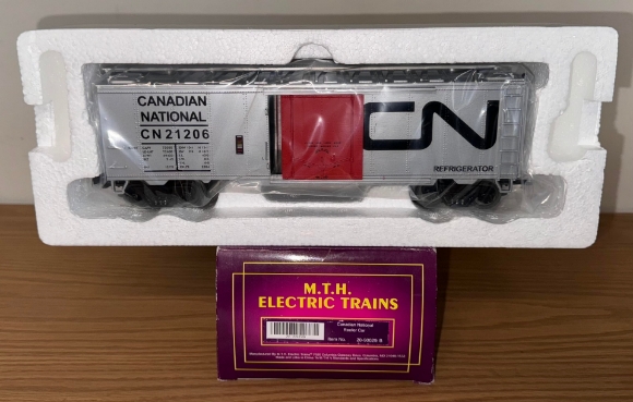 Picture of MTH Premier Canadian National Reefer