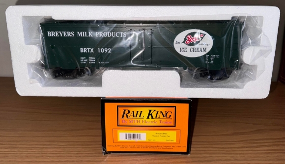 Picture of MTH RailKing Breyer Milk Modern Reefer