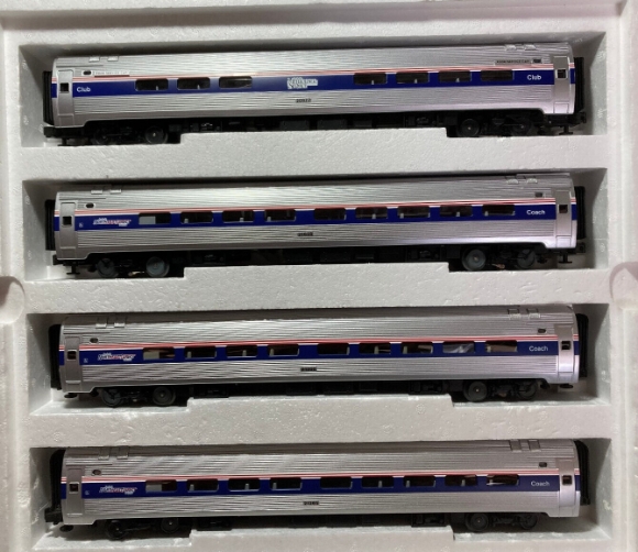 Picture of MTH Premier Amtrak Amfleet 4-Car Passenger Set (used)