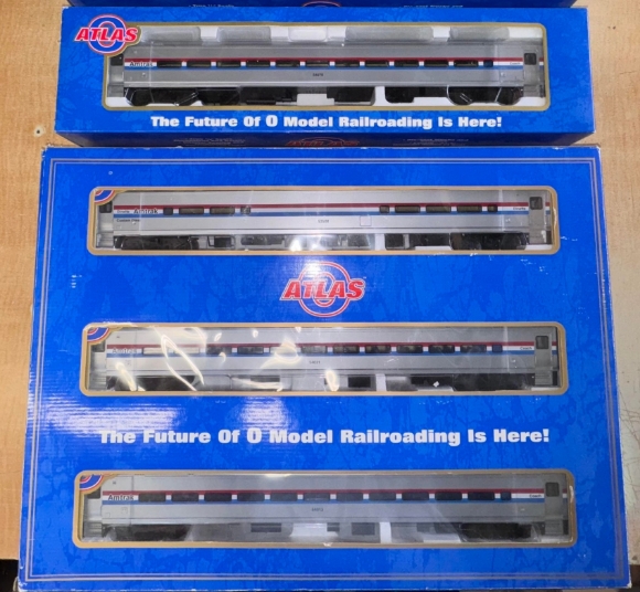 Picture of ATLAS Amtrak Horizon 4-Car Passenger Set