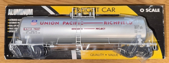 Picture of K-Line Union Pacific Research Project Tank Car