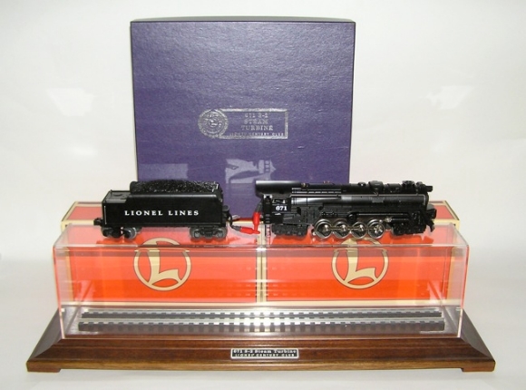 Picture of Lionel Pennsylvania #671 Turbine w/ Display Case