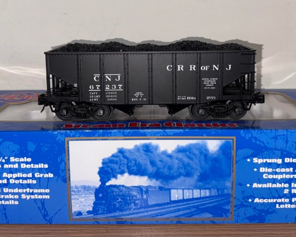 Picture of ATLAS Central RR of NJ 55-Ton Fishbelly Hopper #67237 (used)