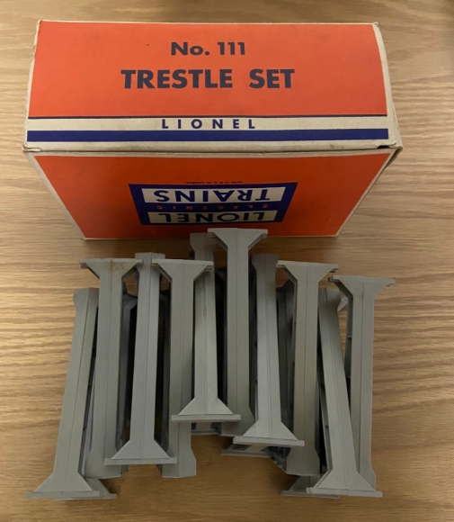 Picture of Postwar Elevated Gray Trestle Set 