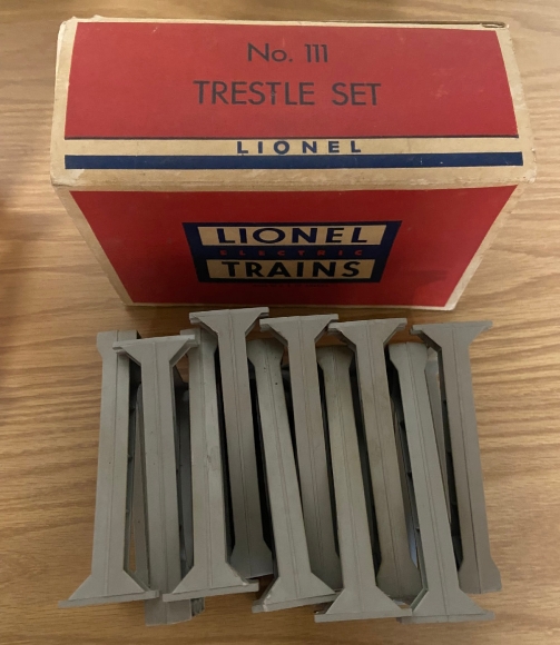 Picture of Postwar Elevated Gray Trestle Set 