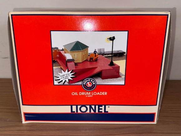 Picture of Lionel Oil Drum Loader (used)