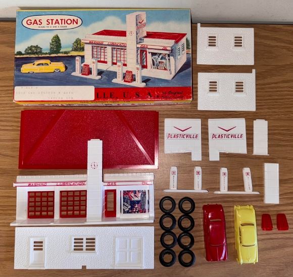 Picture of Original Plasticville U.S.A. Gas Station