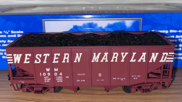 Picture of ATLAS Western Maryland 'Speed' 55-Ton Fishbelly Hopper #10904