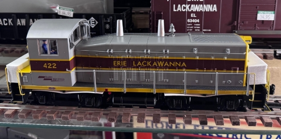 Picture of Lionel Erie Lackwanna 'LEGACY' NW-2 #322