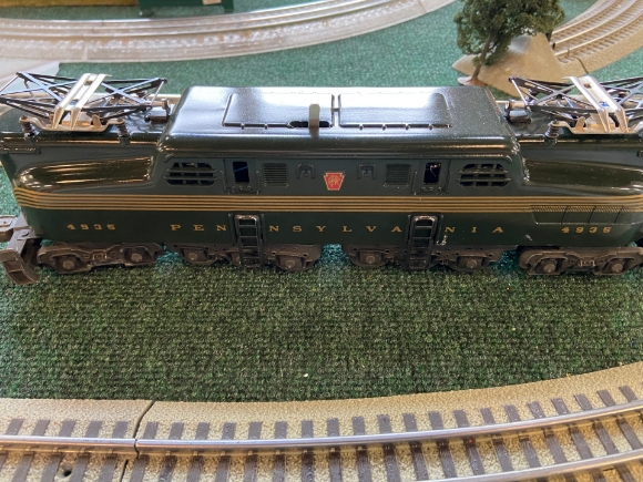 Picture of Pennsylvania Green 5-Stripe GG-1 #4935 (LN)