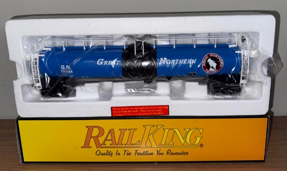 Picture of MTH RailKing Great Northern 33k-Gallon Tank Car