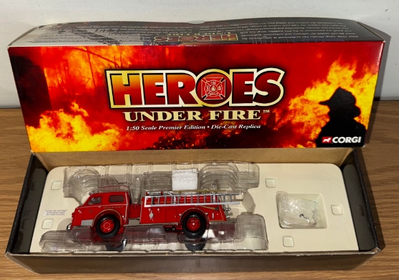 Picture of CORGI American LaFrance 700 Pumper Firetruck (Elkhart, IN)