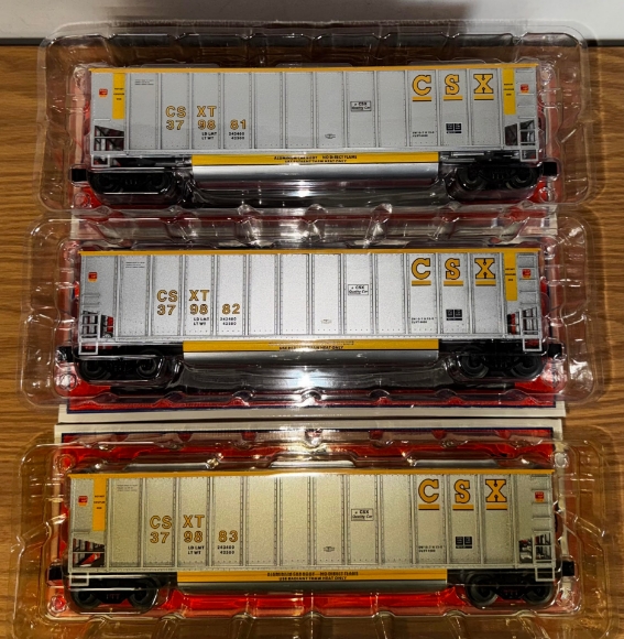 Picture of Lionel CSX Rotary Bathtub Gondola 3-pack (like-new)