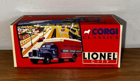 Picture of CORGI Lionel City Express Co. Mack B-Series Box Truck 