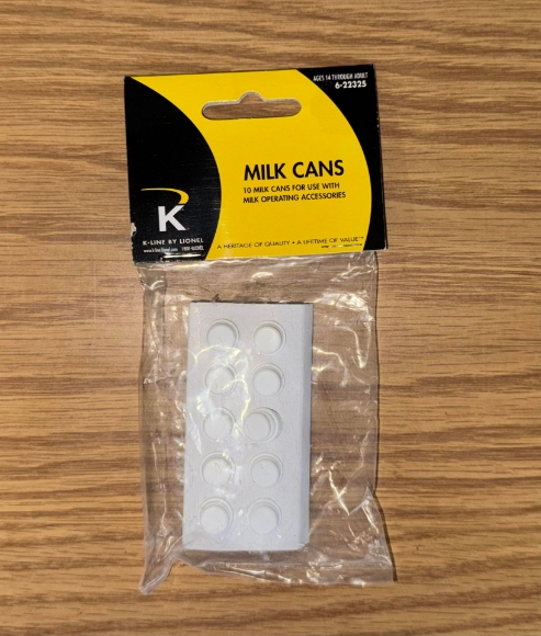 Picture of K-Line by Lionel Milk Cans White (10)