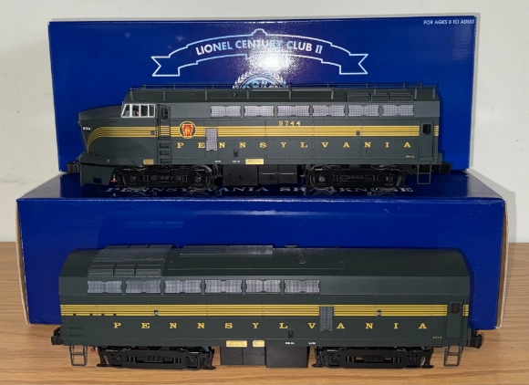 Picture of Lionel Century Club Pennsylvania Sharknose 'AB' Units (14533/24510)