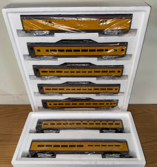 Picture of MTH Premier Union Pacific 70' Aluminum 7-Car Passenger Set (20-6506/6606)