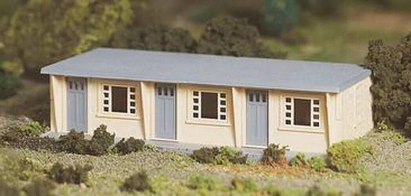 Picture of Plasticville Gray Motel Kit 