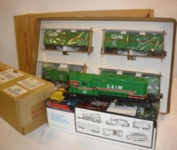 Picture of C.I.& M. SD-9 w/3 St 'O' boxcars & Ext. Vision Caboose (LN/N)