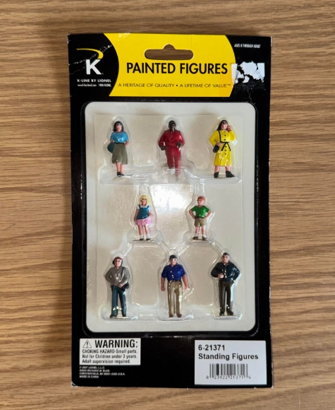 Picture of K-Line by Lionel Standing Figures (8)