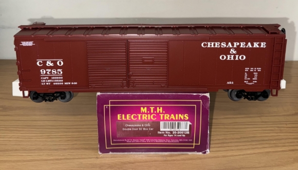 Picture of MTH Premier Chesapeake & Ohio 50' Double Door Boxcar
