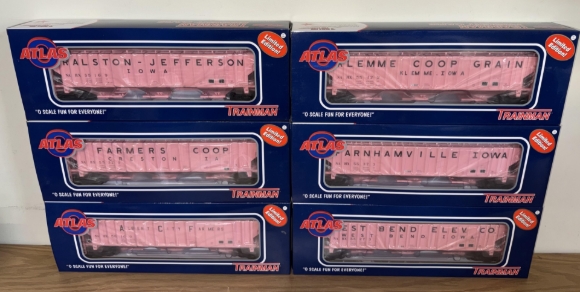 Picture of ATLAS 'Trainman' NAHX (Iowa) PS-4750 Covered Grain Hopper 6-pack
