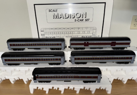Picture of WILLIAMS Erie Lackawanna 70' Madison 5-Car Passenger Set (like-new)